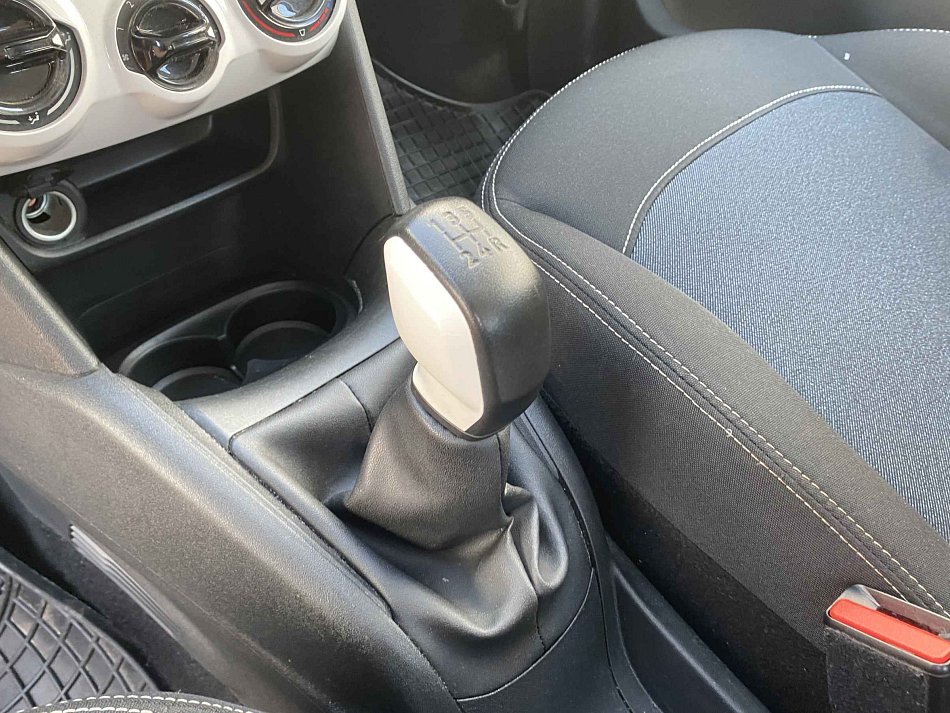 Peugeot 208 1.2 PT 