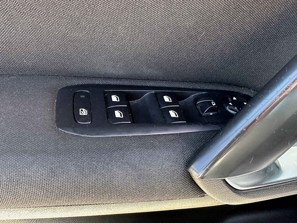 Peugeot 308 1.6 HDi 