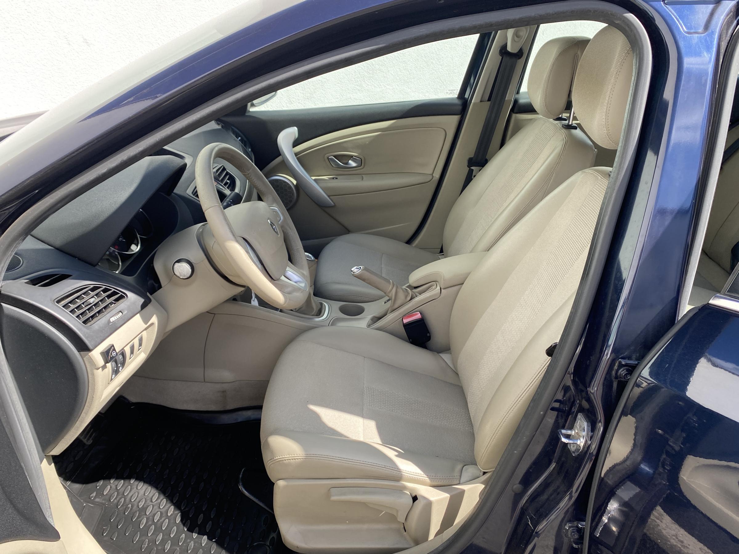 Renault Fluence, 2010 - pohled č. 12