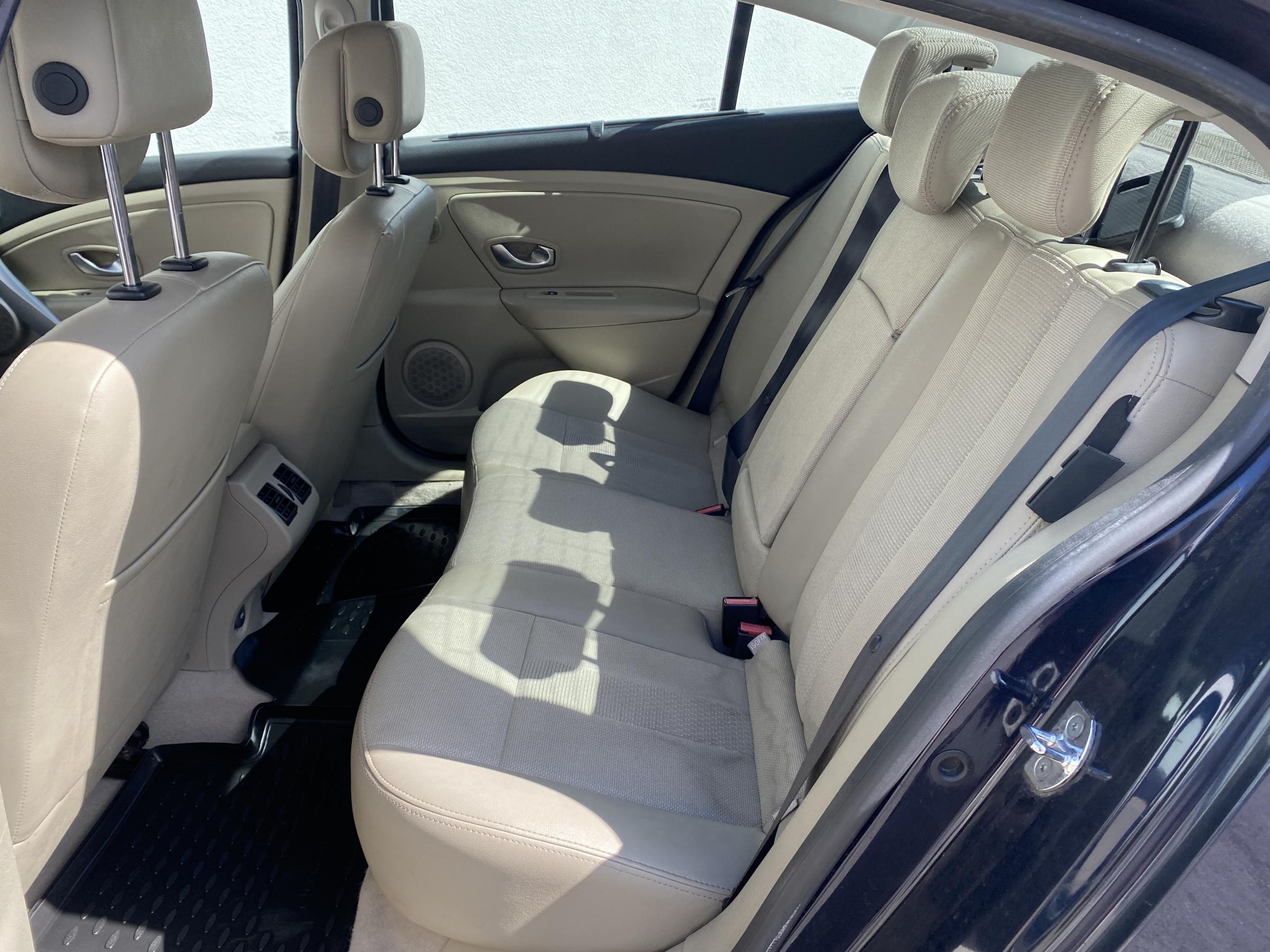 Renault Fluence, 2010 - pohled č. 13