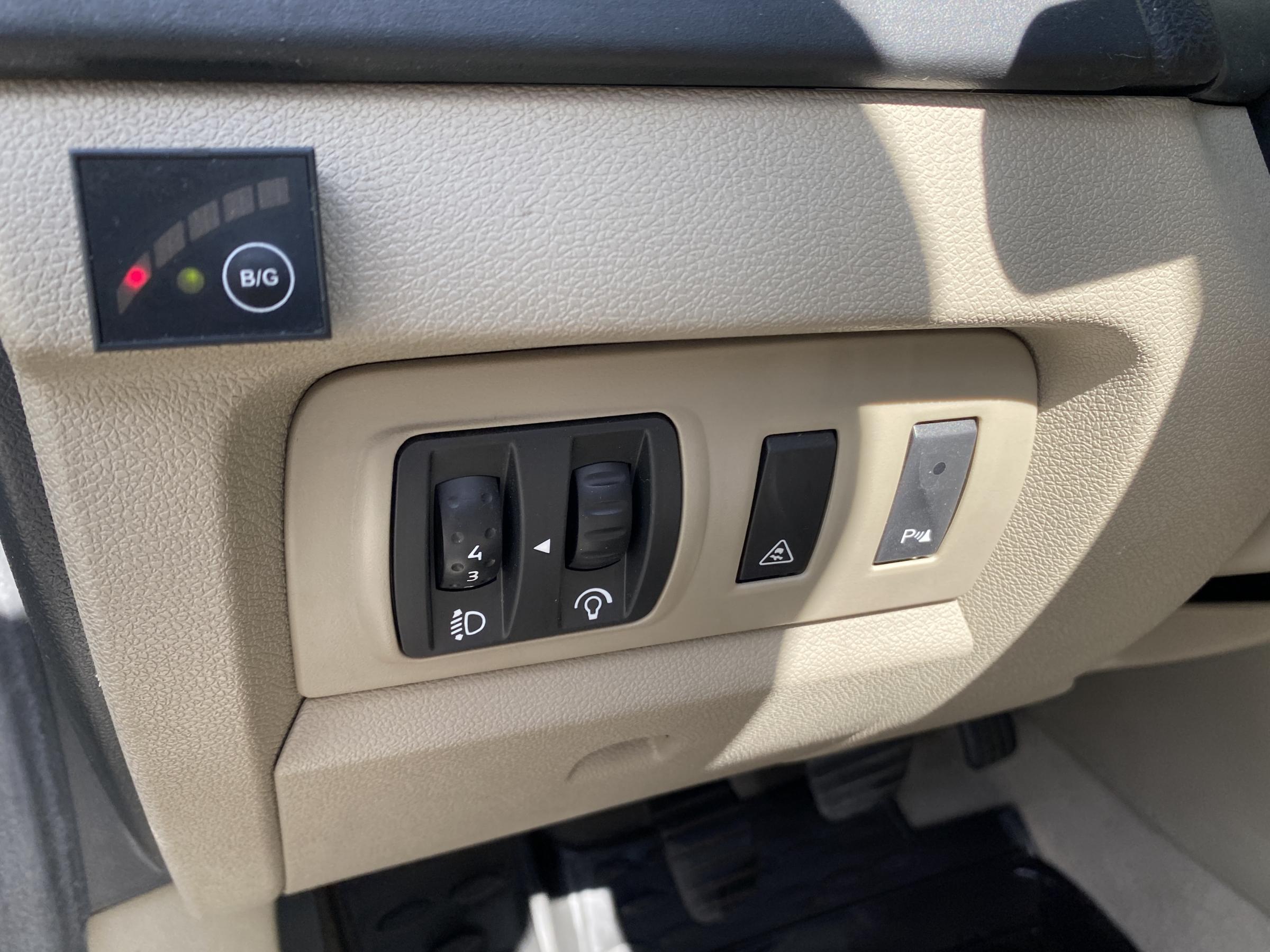 Renault Fluence, 2010 - pohled č. 16