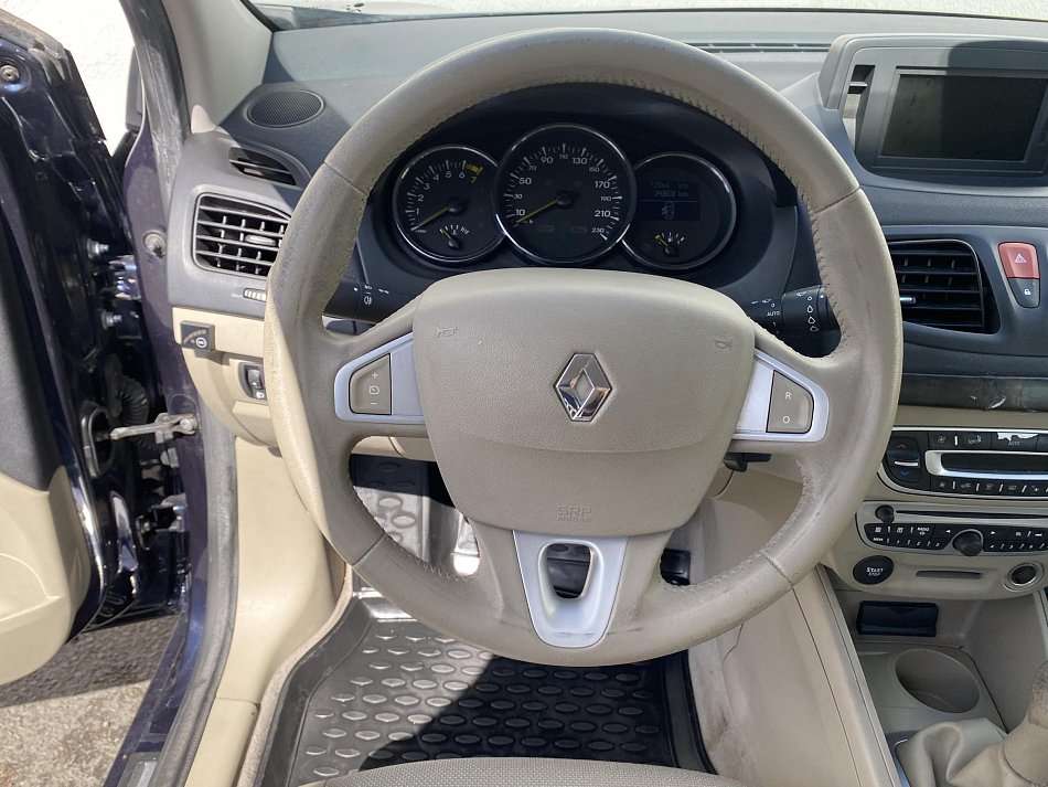 Renault Fluence 1.6i 