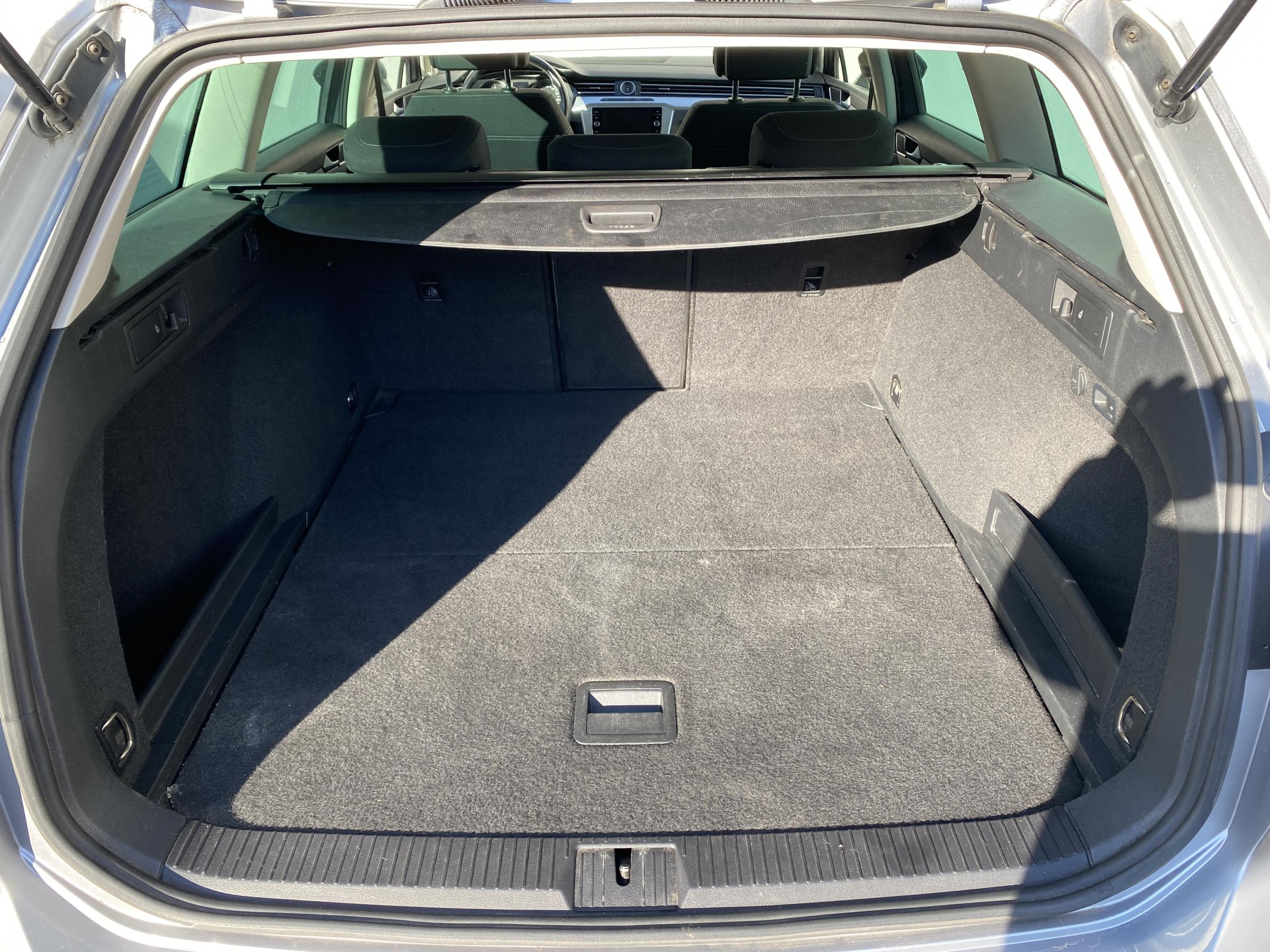 Volkswagen Passat, 2017 - pohled č. 7