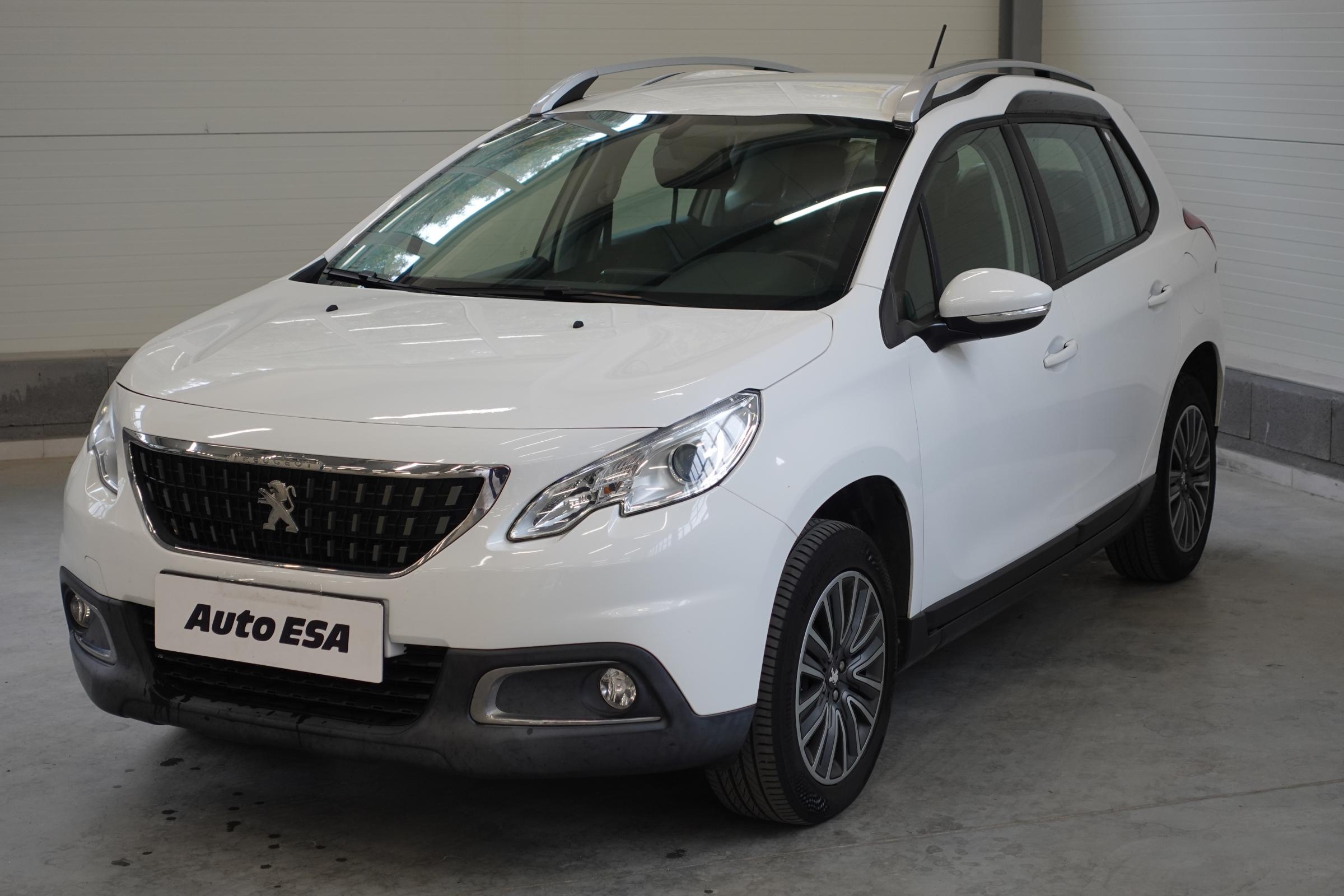 Peugeot 2008, 2016 - pohled č. 3
