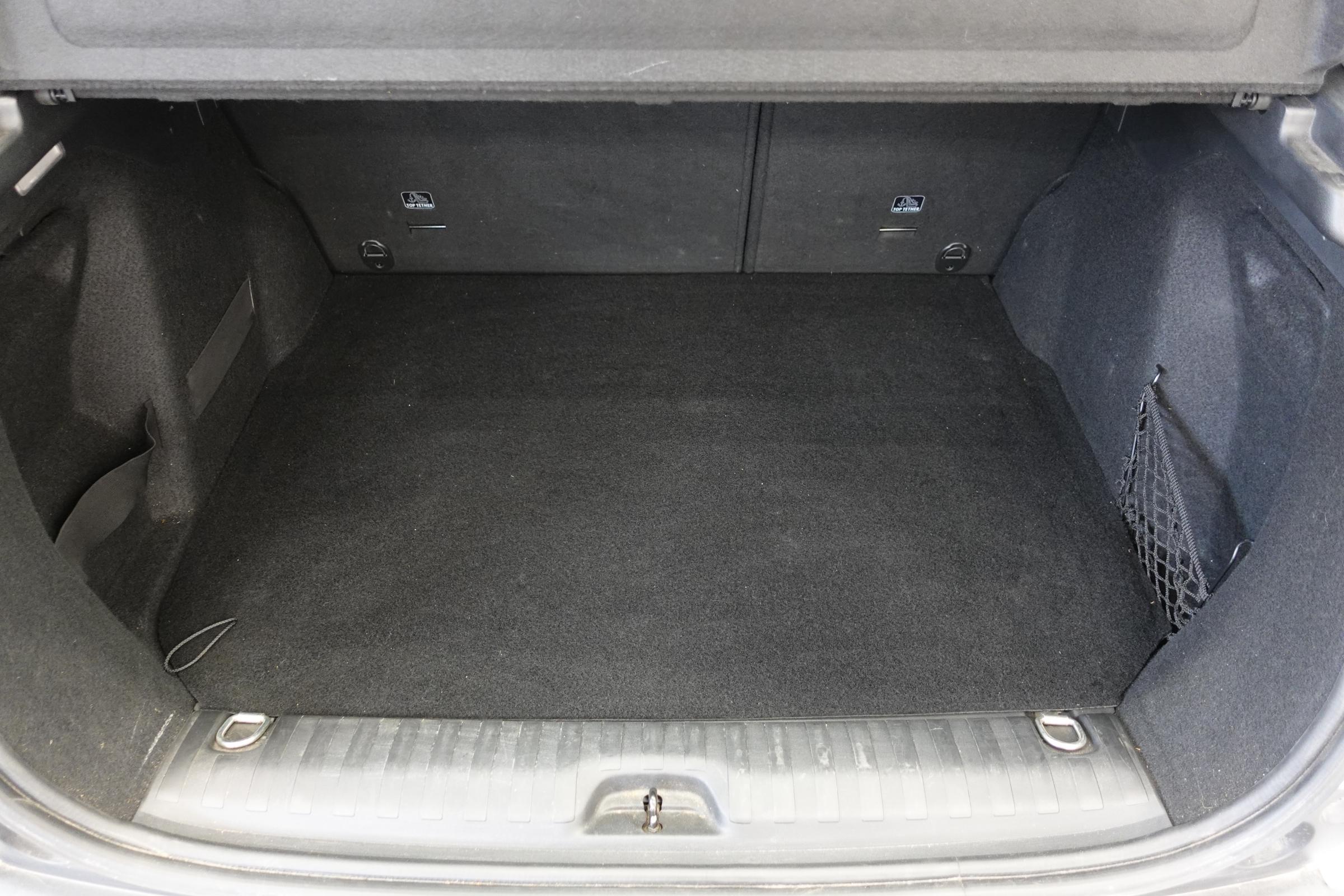 Peugeot 2008, 2016 - pohled č. 7