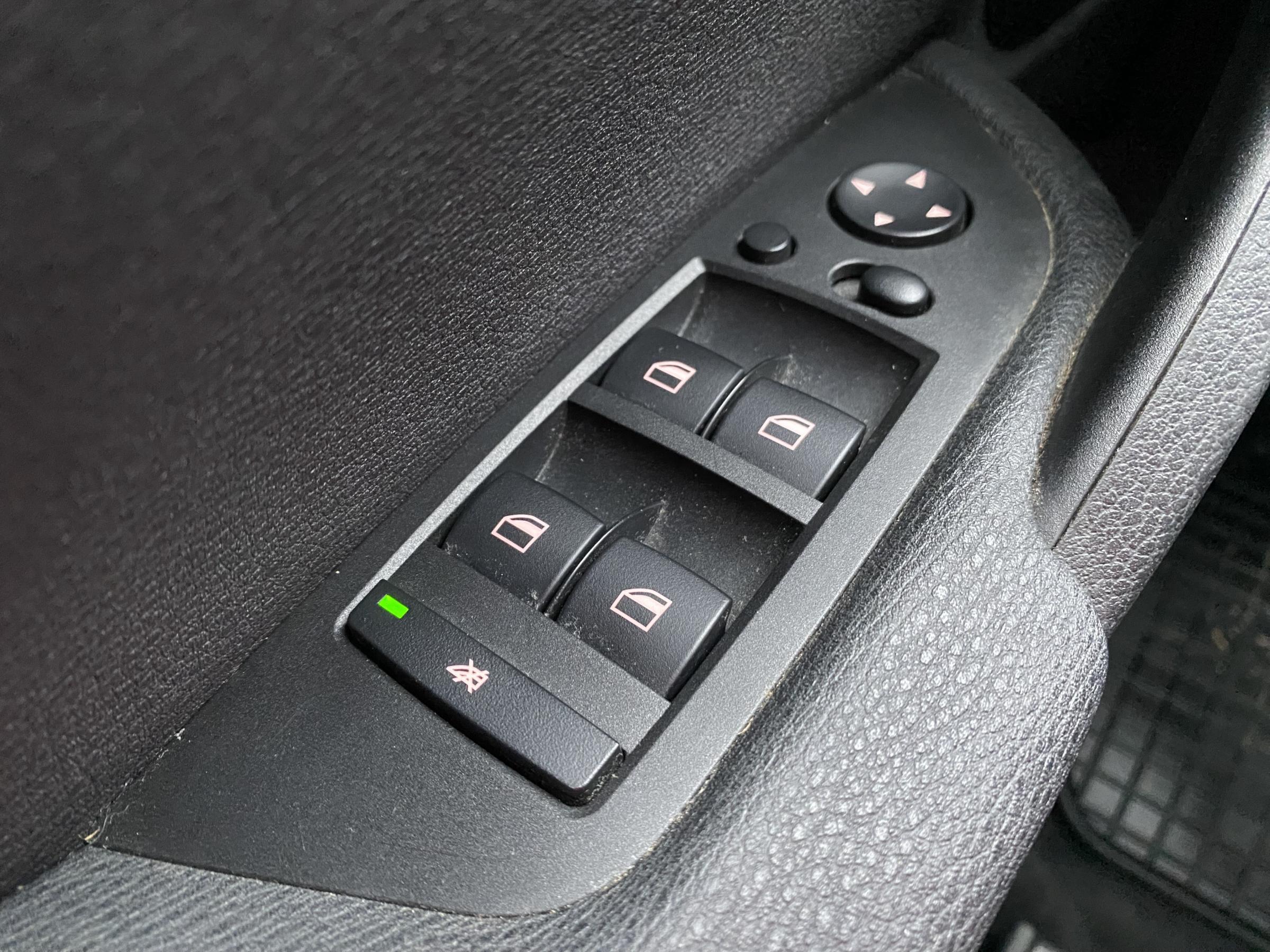 BMW X1, 2012 - pohled č. 11