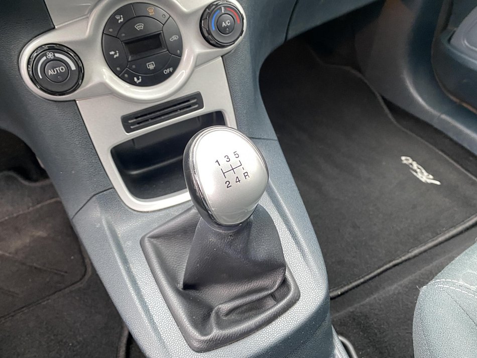 Ford Fiesta 1.25i Titanium