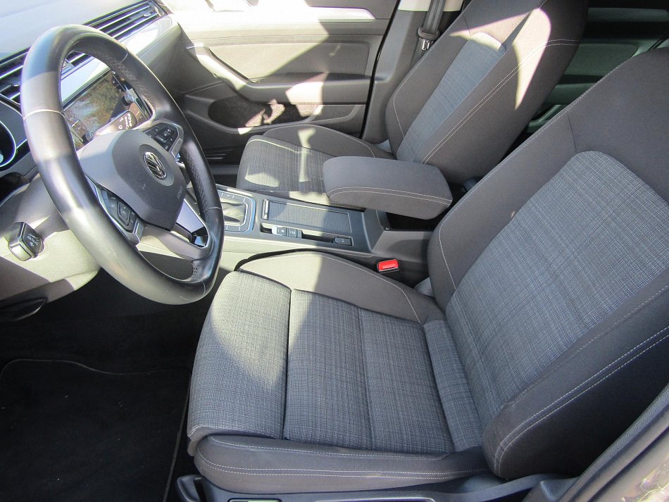 Volkswagen Passat 2.0TDi 