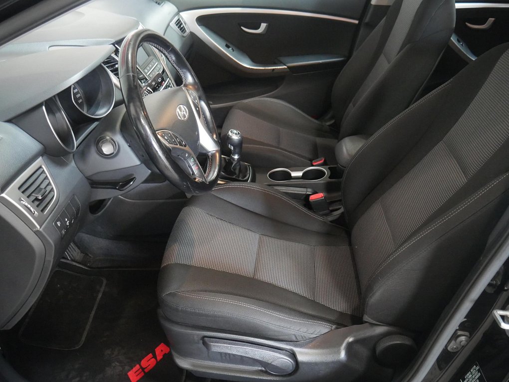 Hyundai I30 1.6i 