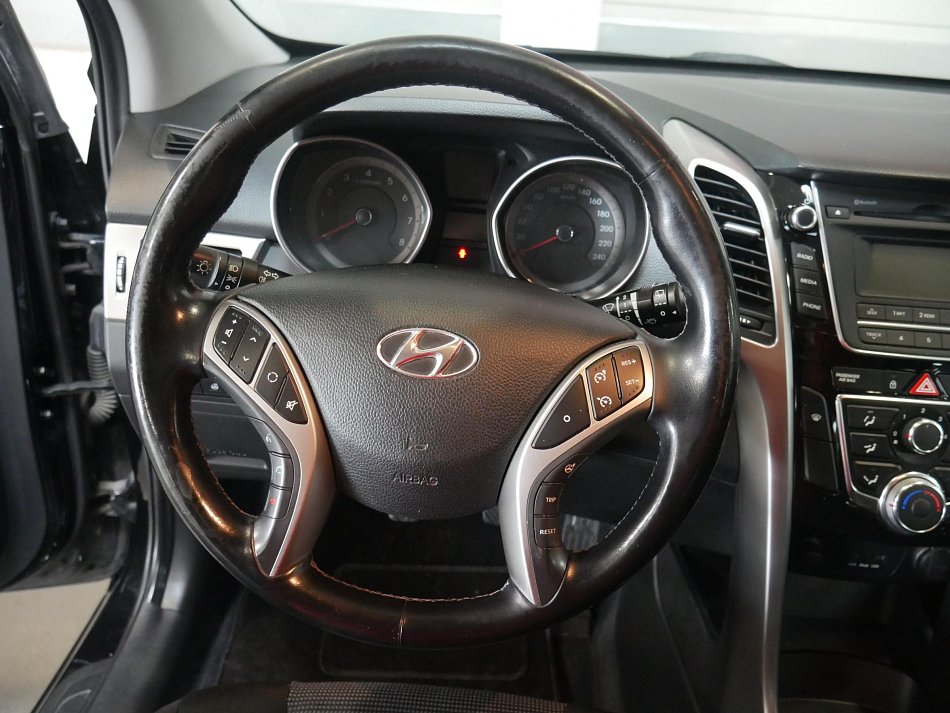 Hyundai I30 1.6i 