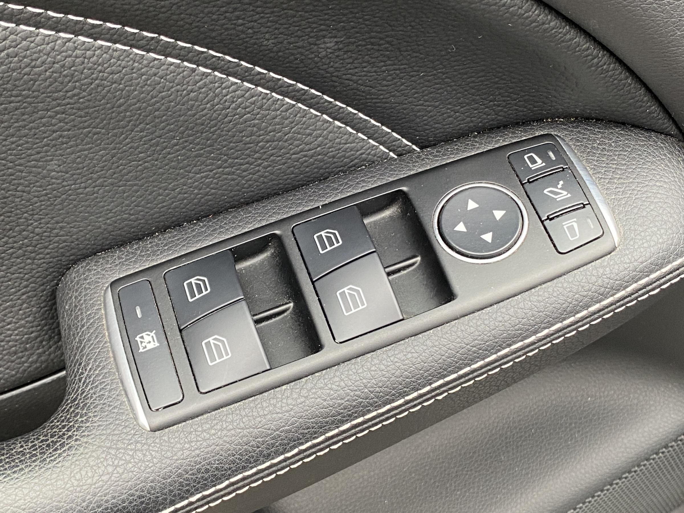 Mercedes-Benz Třída B, 2014 - pohled č. 12