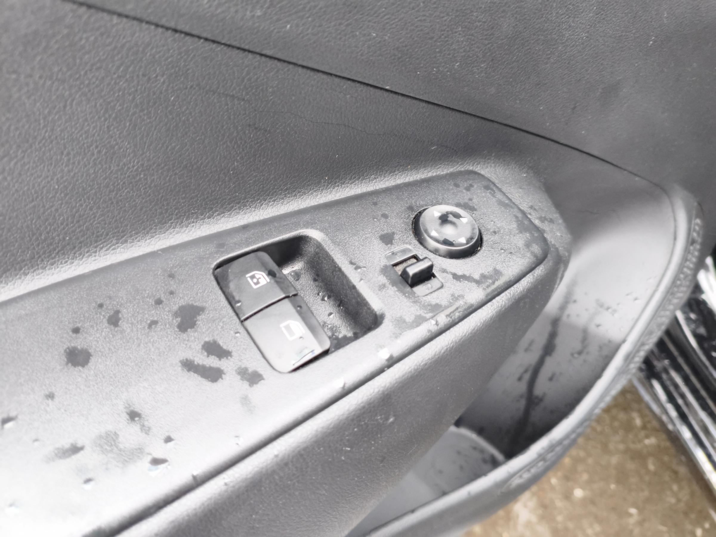 Hyundai i10, 2021 - pohled č. 14