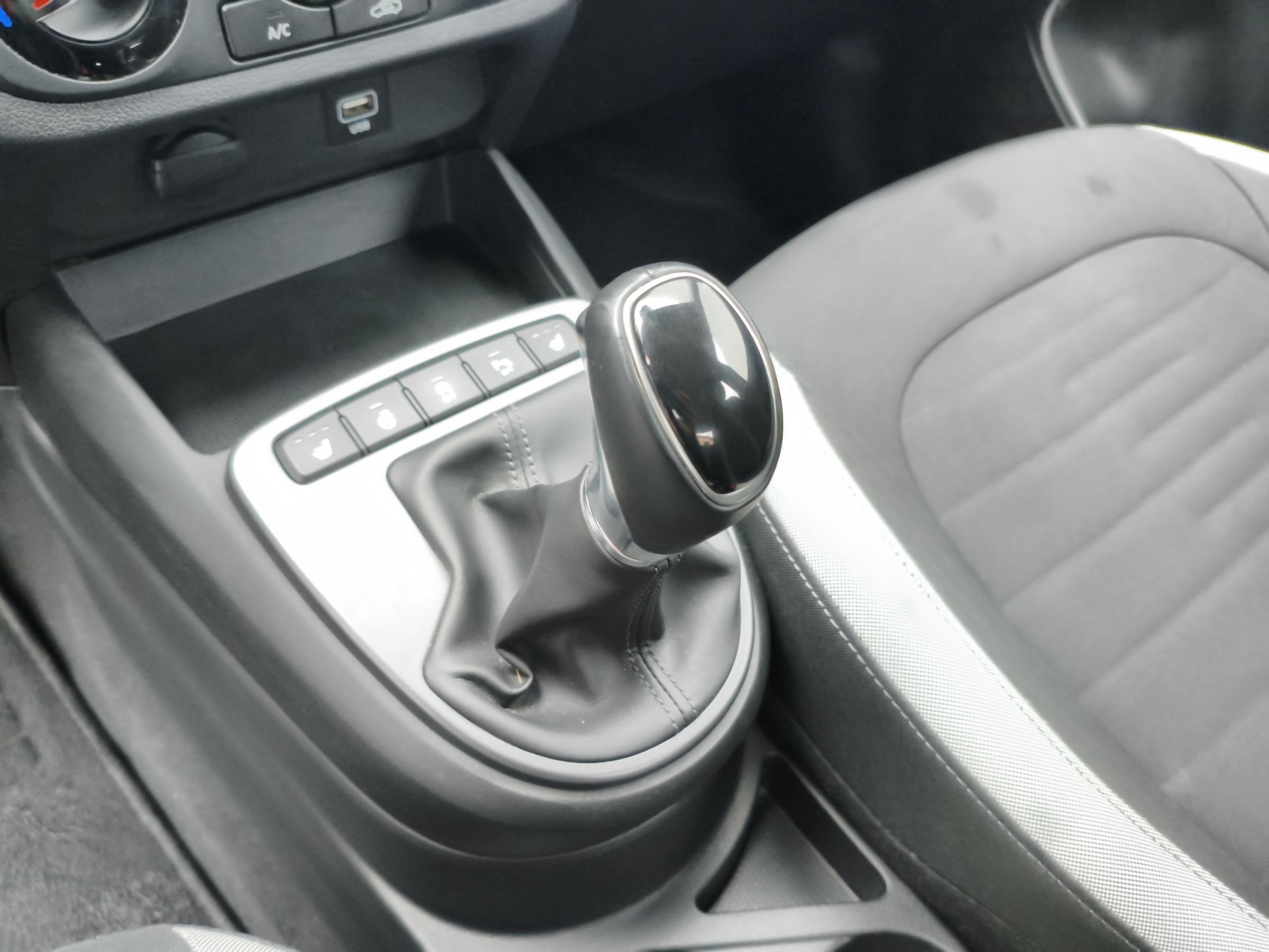 Hyundai i10, 2021 - pohled č. 18