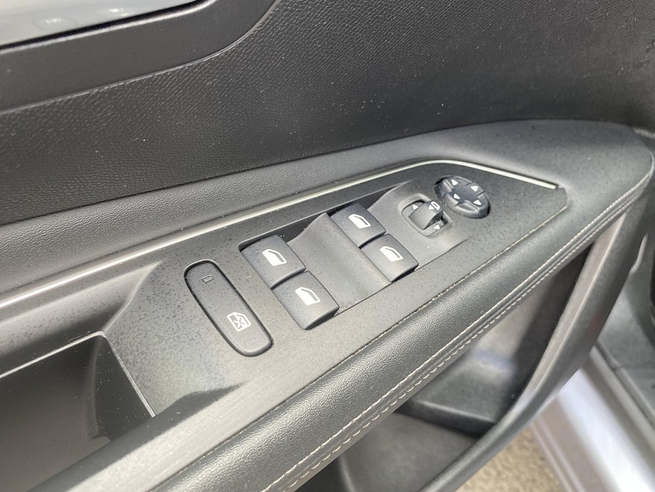 Peugeot 3008 1.2PT Allure