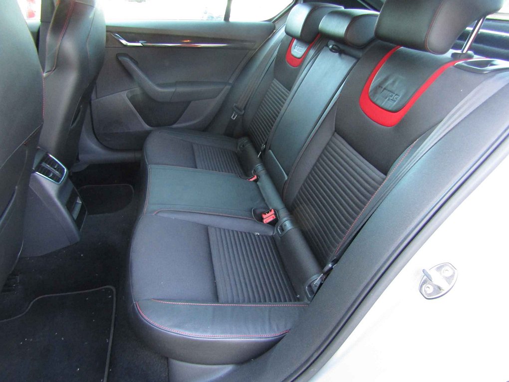 Škoda Octavia III 2.0 TSi RS Challange