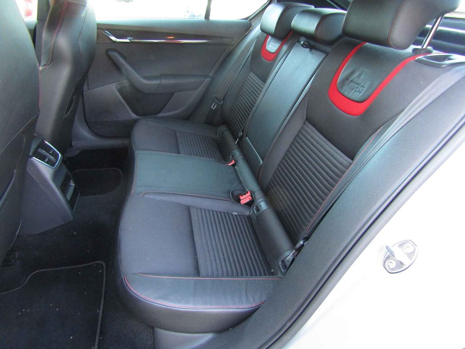 Škoda Octavia III 2.0 TSi RS Challange