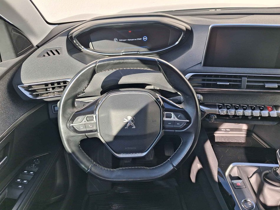 Peugeot 5008 1.2 PT Allure