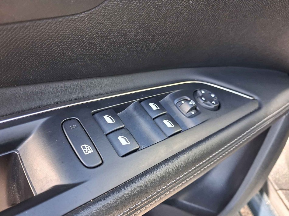 Peugeot 5008 1.2 PT Allure