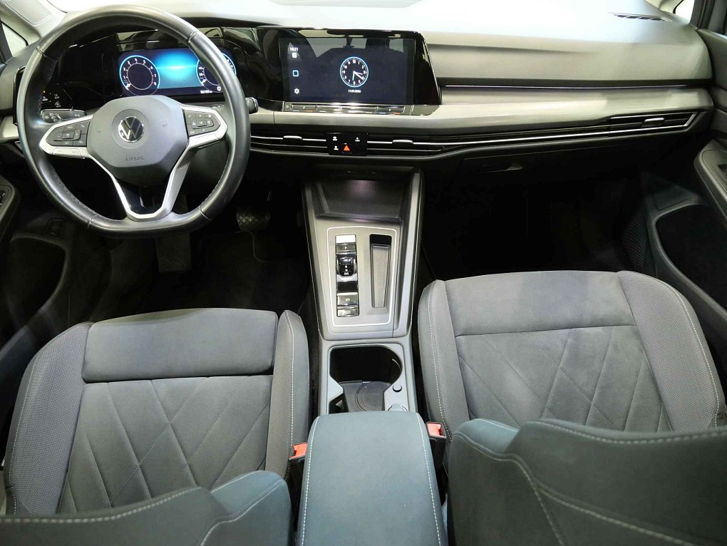 Volkswagen Golf 1.5 eTSi Style