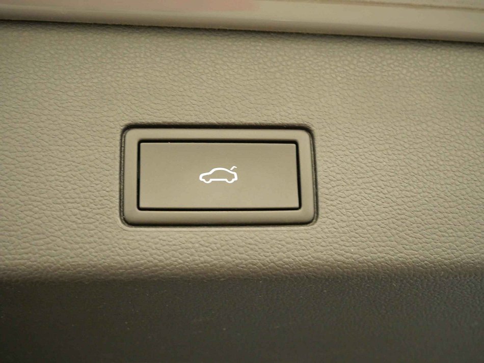 Volkswagen Golf 1.5 eTSi Style