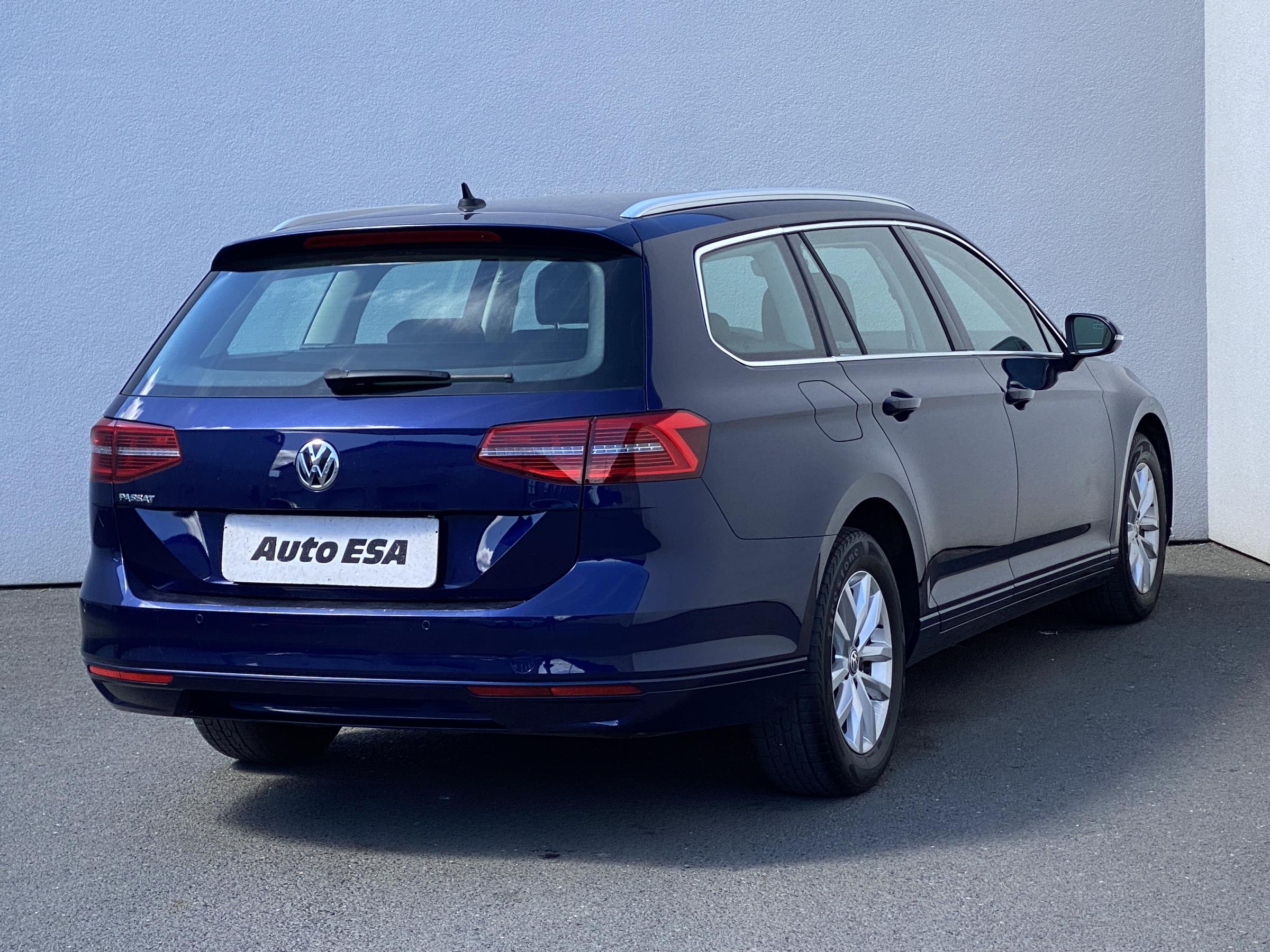 Volkswagen Passat, 2019 - pohled č. 4