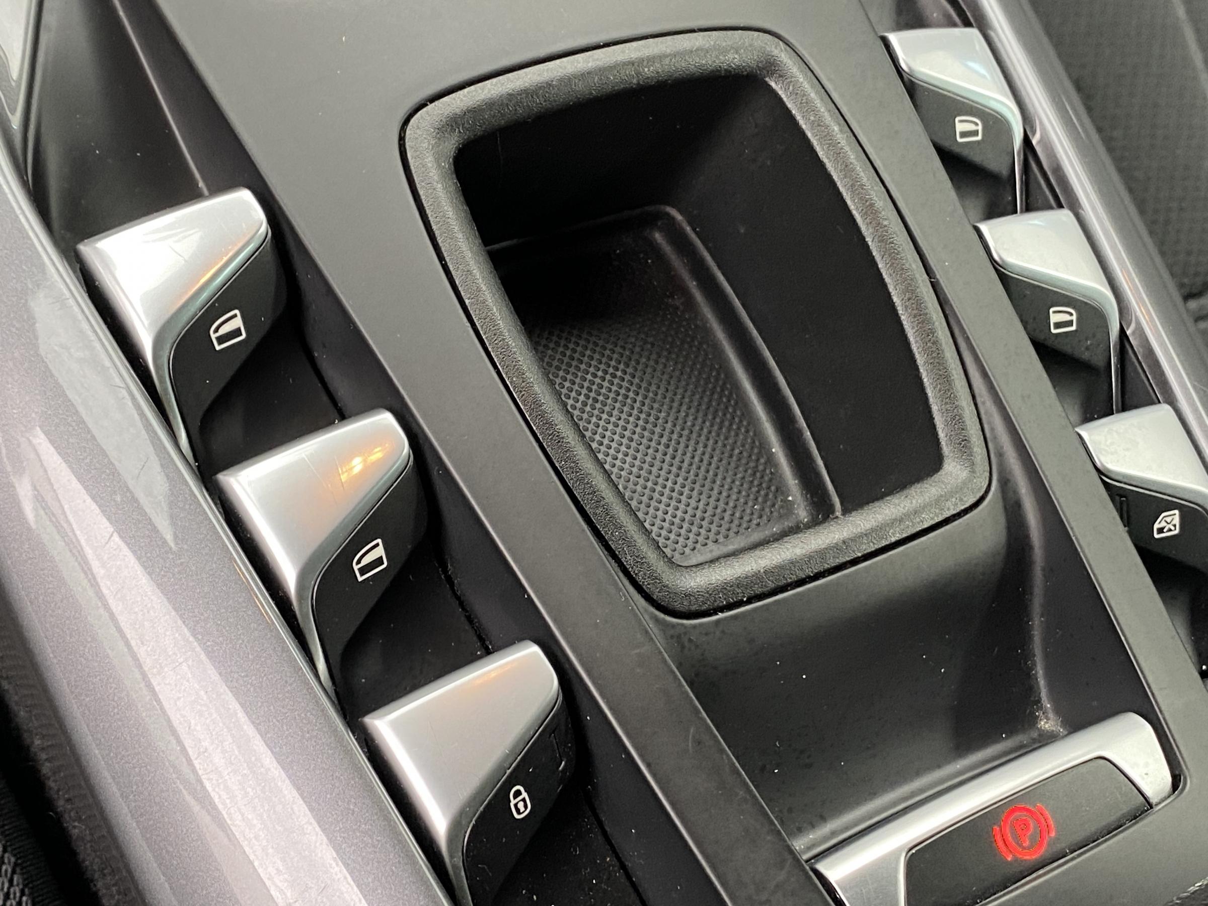 Citroën DS5, 2013 - pohled č. 14