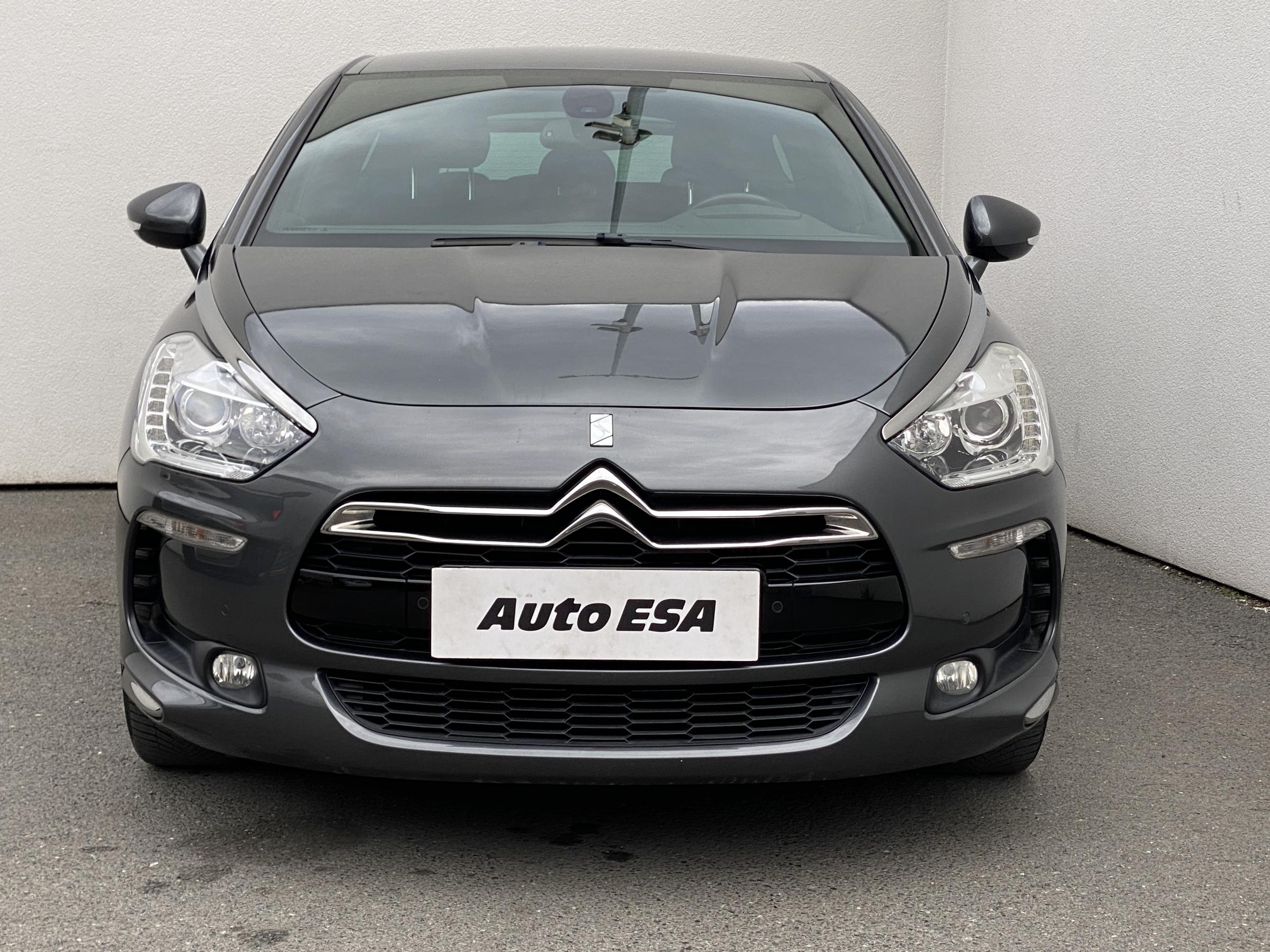 Citroën DS5, 2013 - pohled č. 2