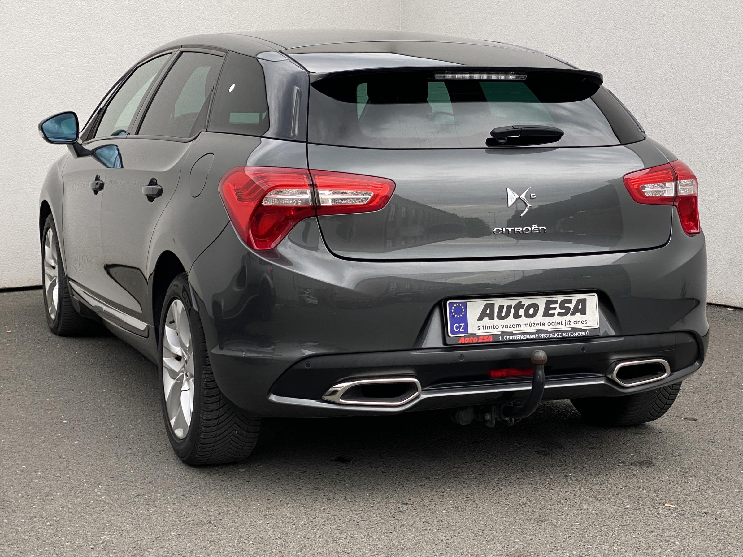 Citroën DS5, 2013 - pohled č. 6