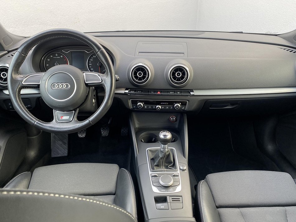 Audi A3 1.8 TFSI S-line