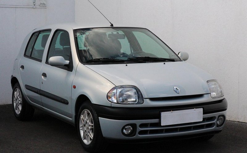 Renault Clio 1.2i 