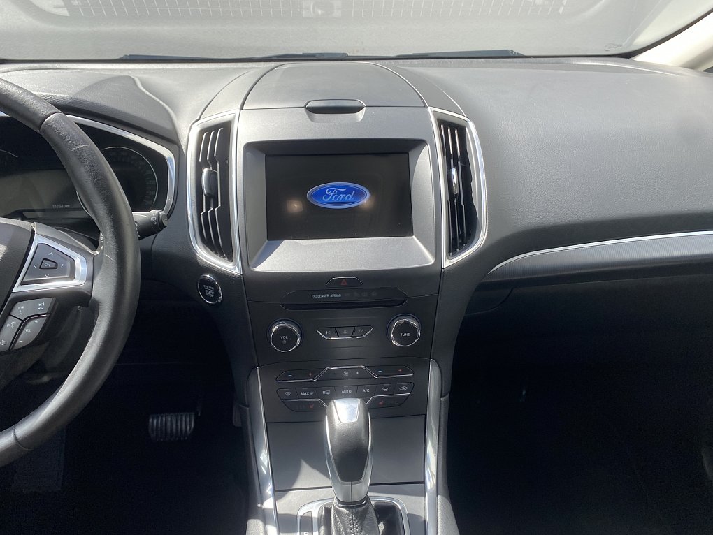 Ford S-MAX 2.0tdci  4x4, 7míst