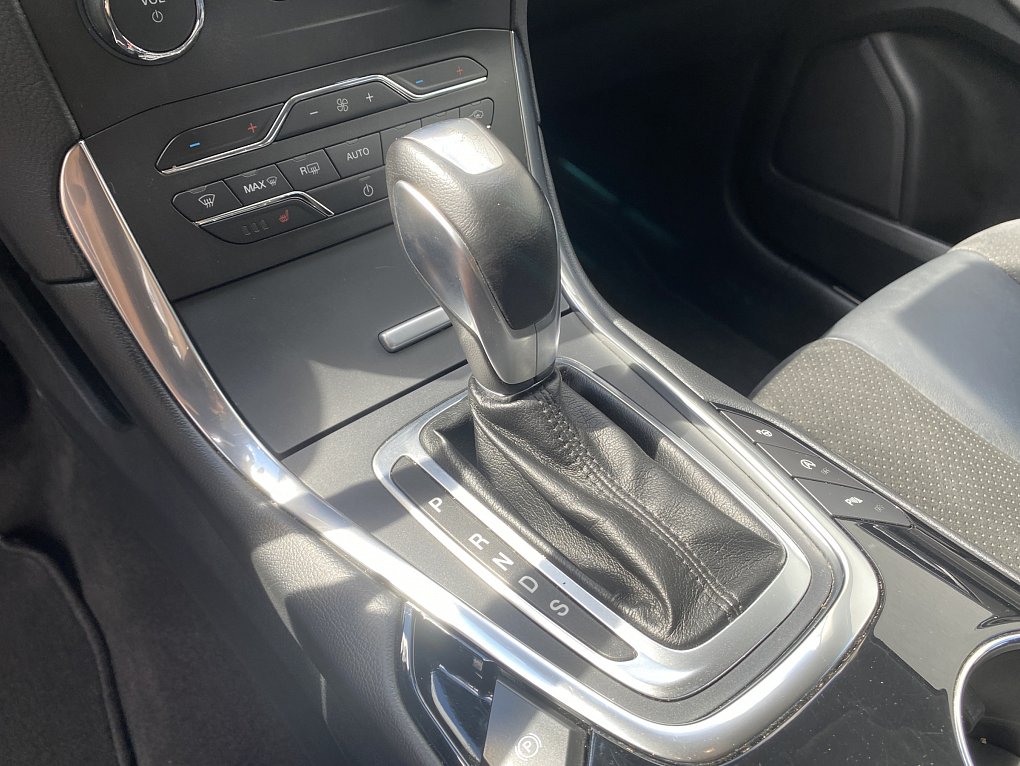 Ford S-MAX 2.0tdci  4x4, 7míst