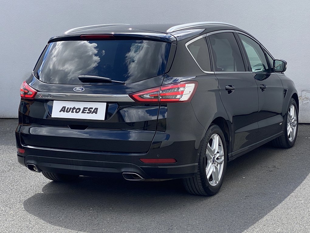 Ford S-MAX 2.0tdci  4x4, 7míst
