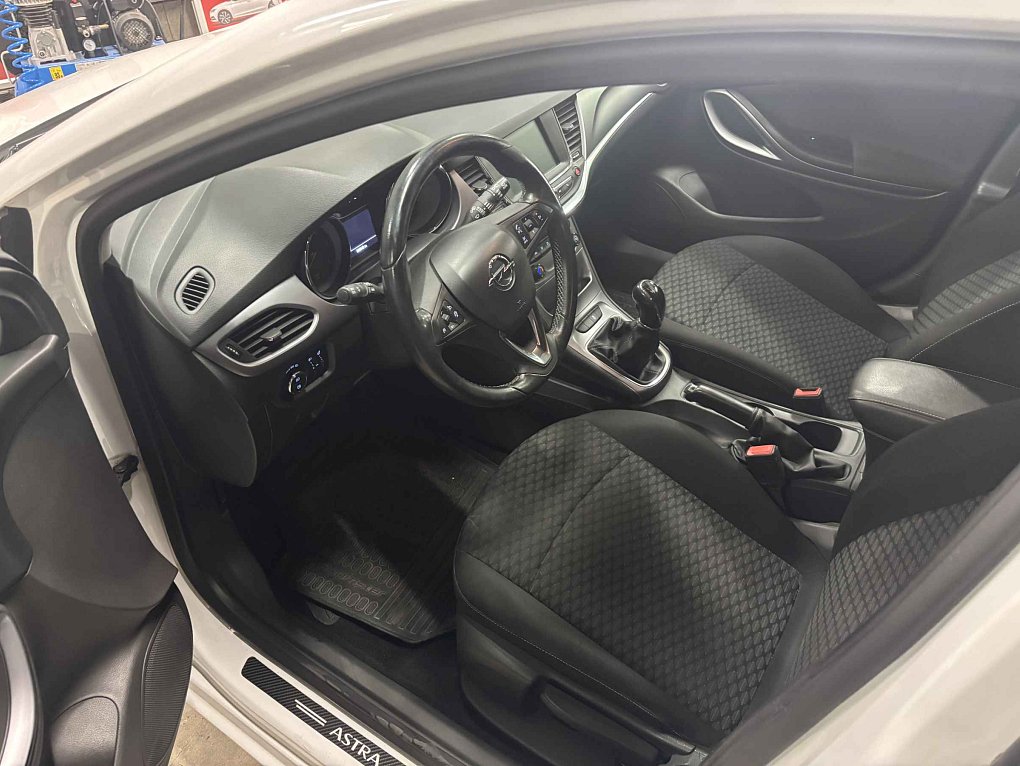 Opel Astra 1.6 cdti  Sports Tourer