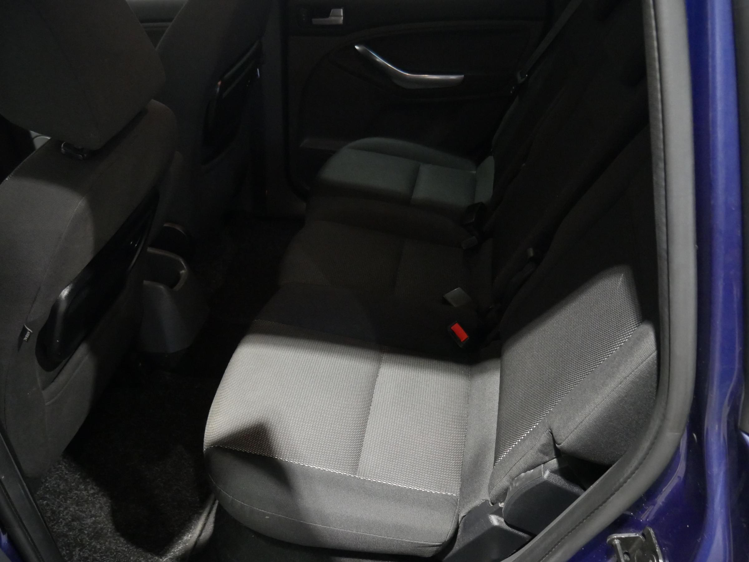 Ford C-MAX, 2009 - pohled č. 10