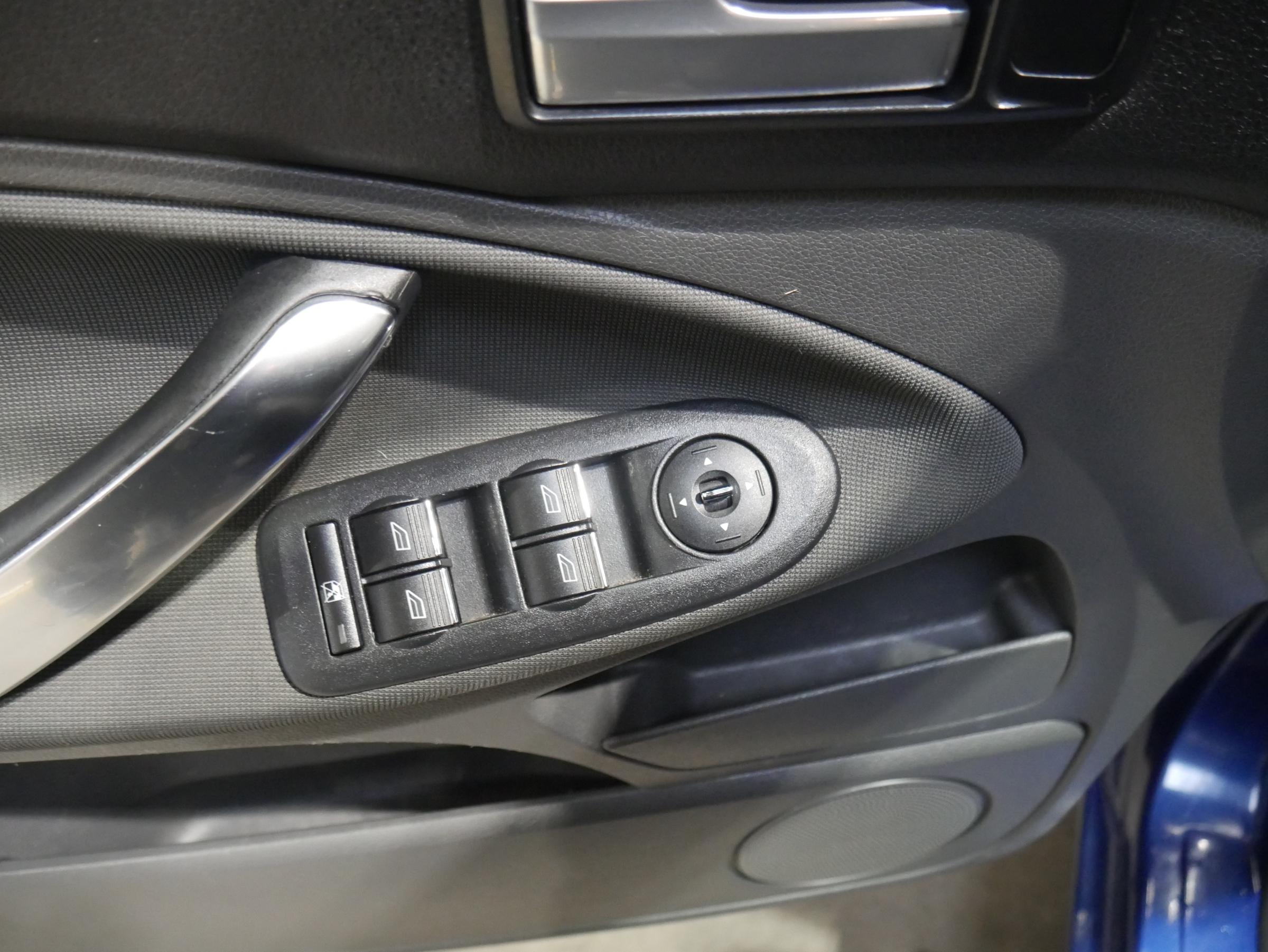 Ford C-MAX, 2009 - pohled č. 11