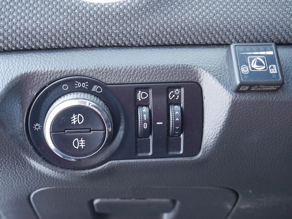 Chevrolet Cruze 1.6i 