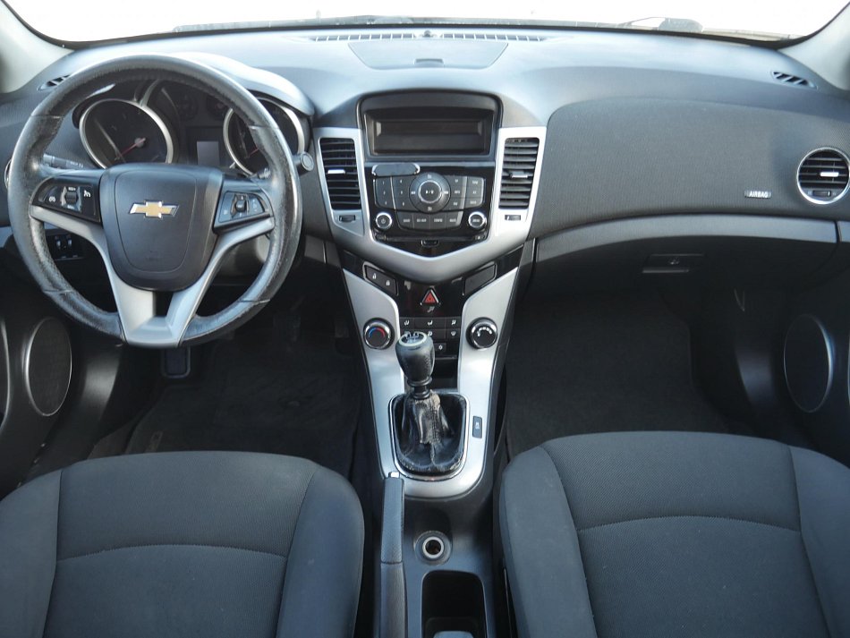 Chevrolet Cruze 1.6i 