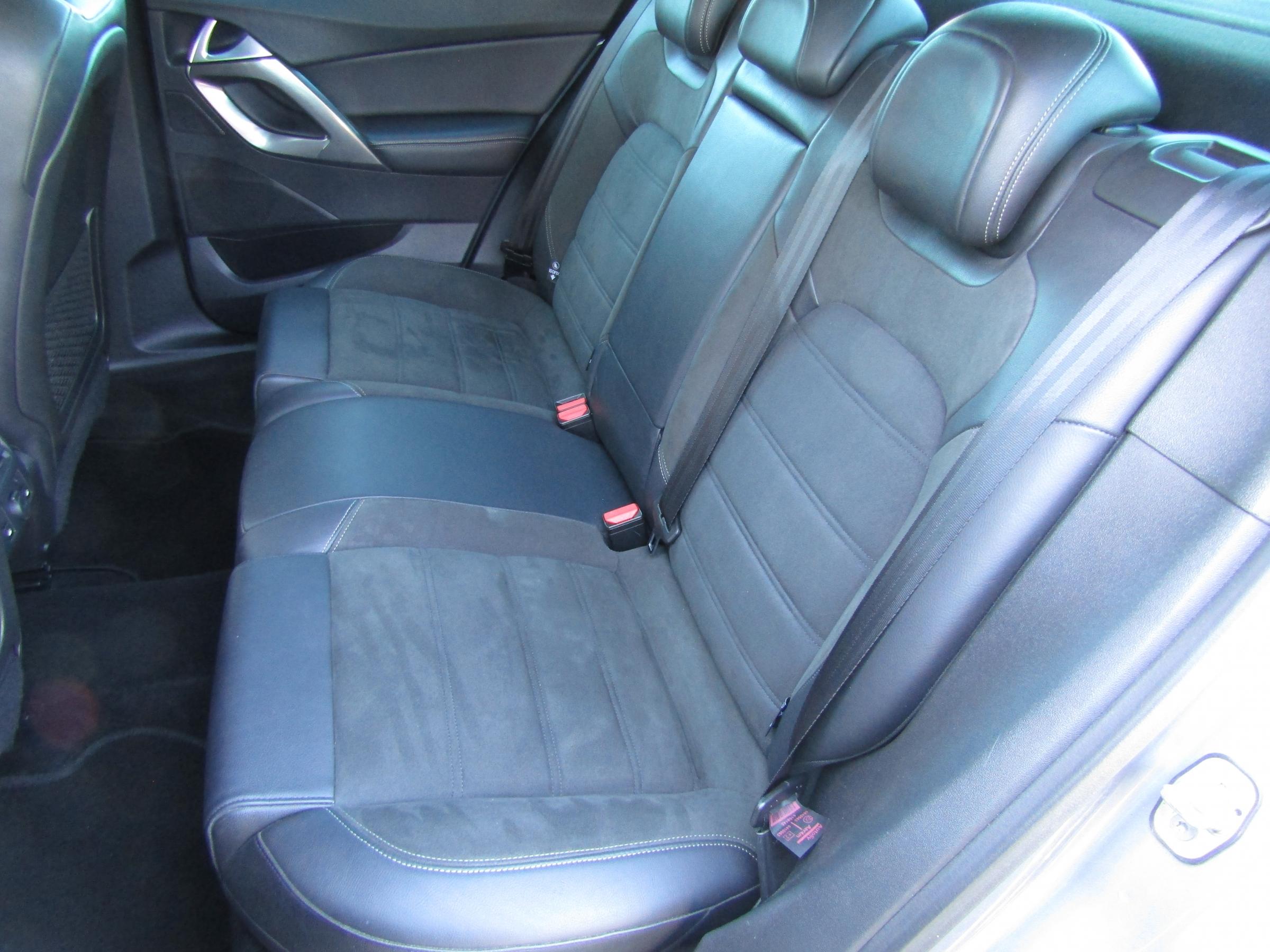 Citroën DS5, 2017 - pohled č. 10