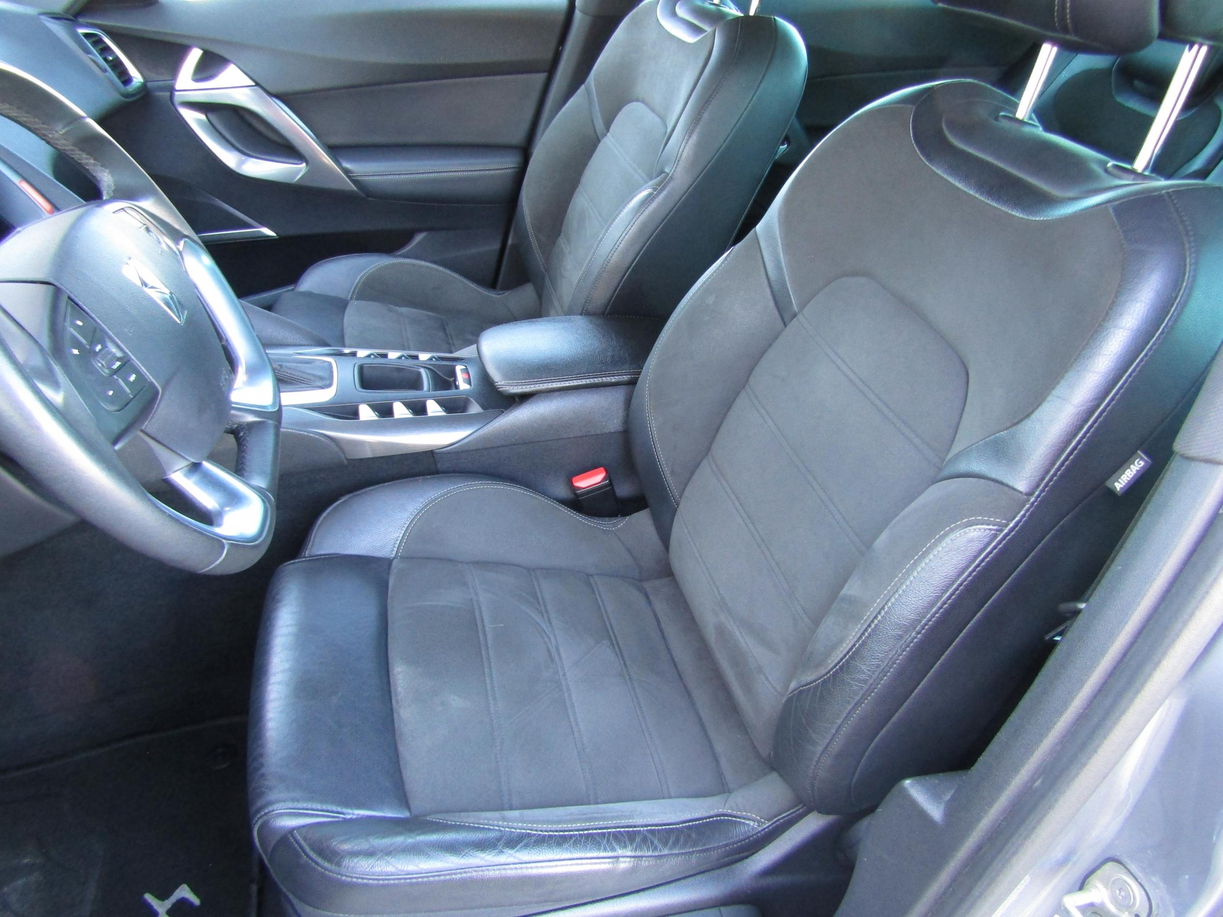 Citroën DS5, 2017 - pohled č. 9