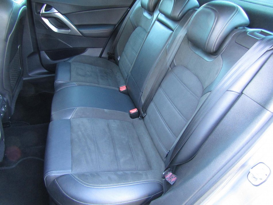 Citroën DS5 2.0 dCi 