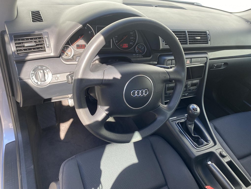 Audi A4 1.6i 