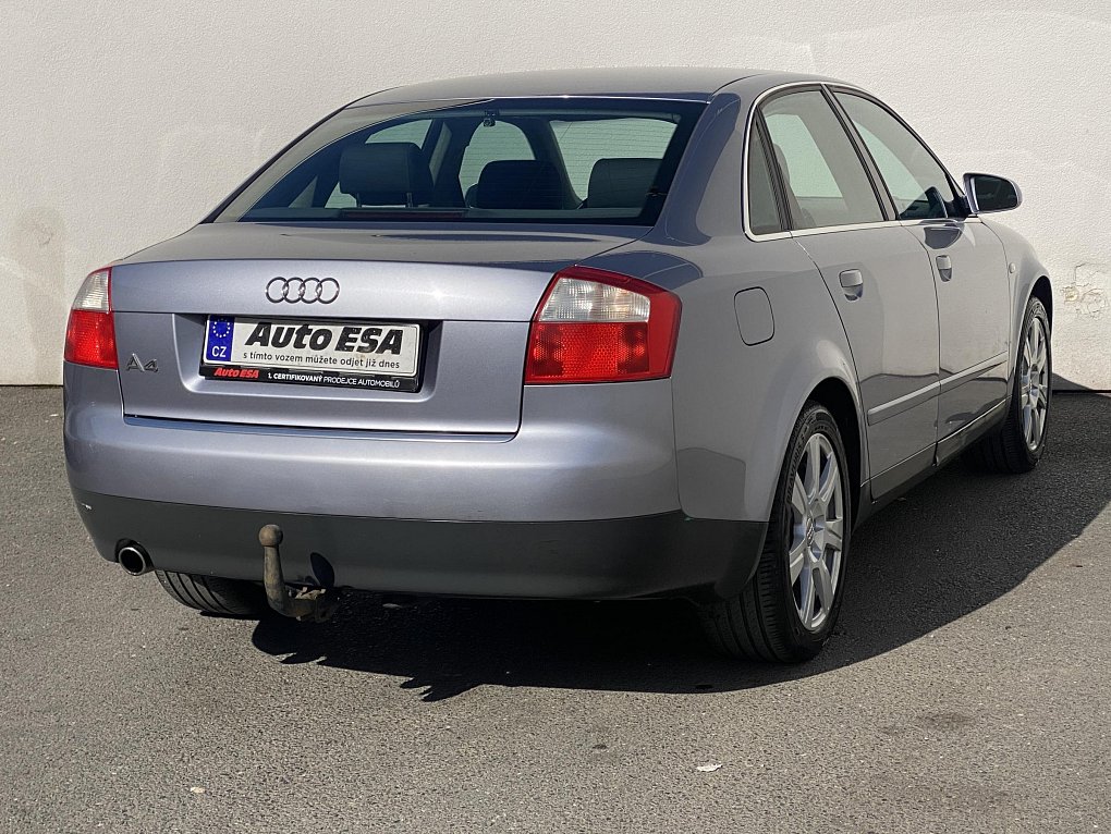 Audi A4 1.6i 