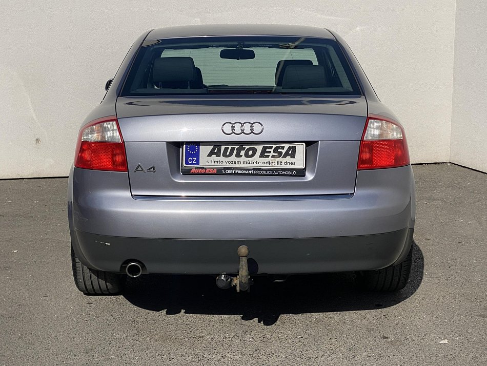 Audi A4 1.6i 