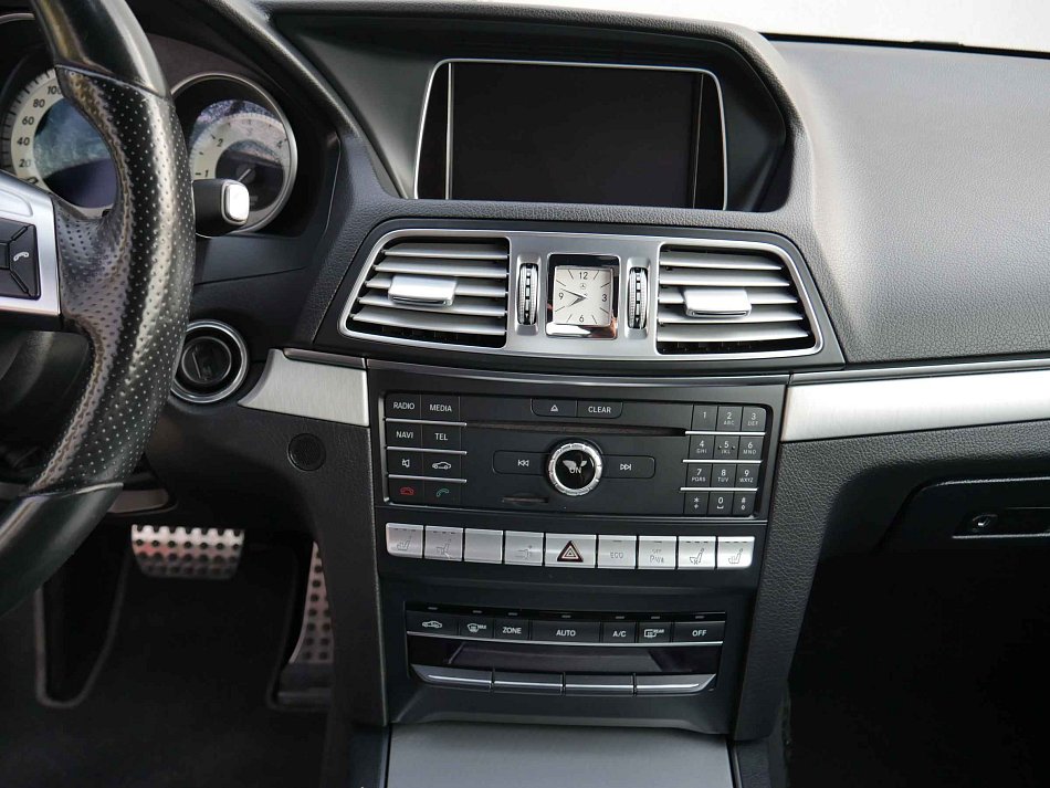 Mercedes-Benz Třída E 3.0 CDi 