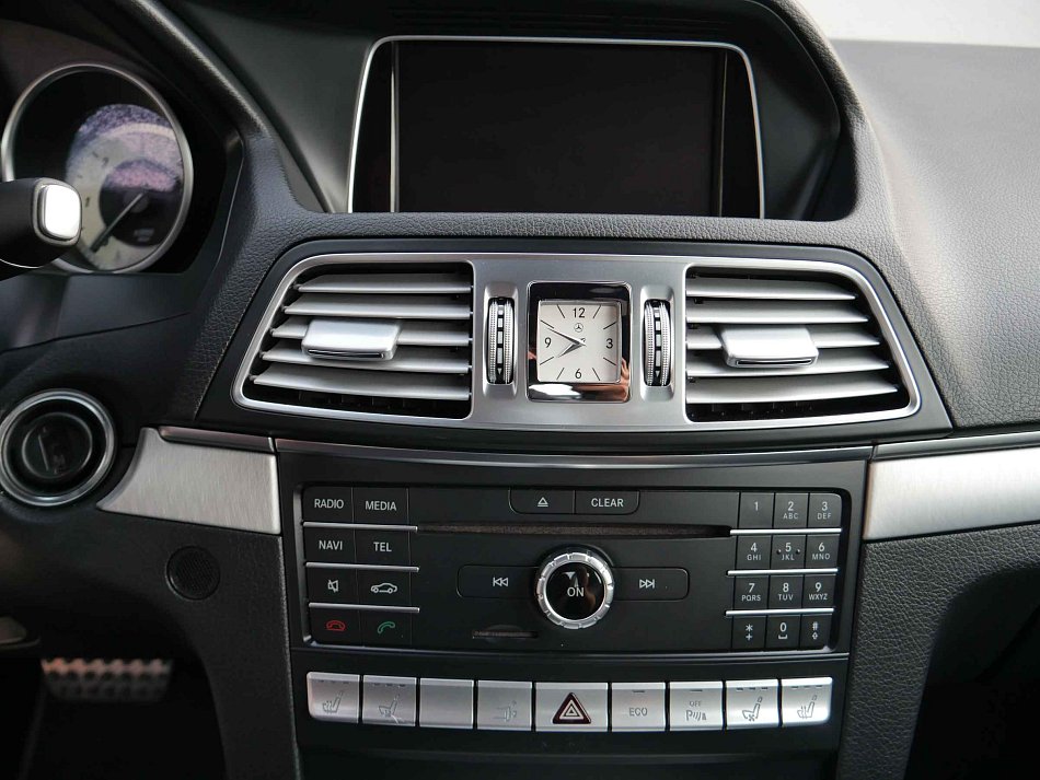 Mercedes-Benz Třída E 3.0 CDi 