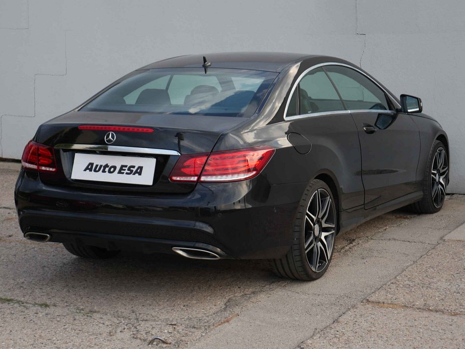 Mercedes-Benz Třída E 3.0 CDi 
