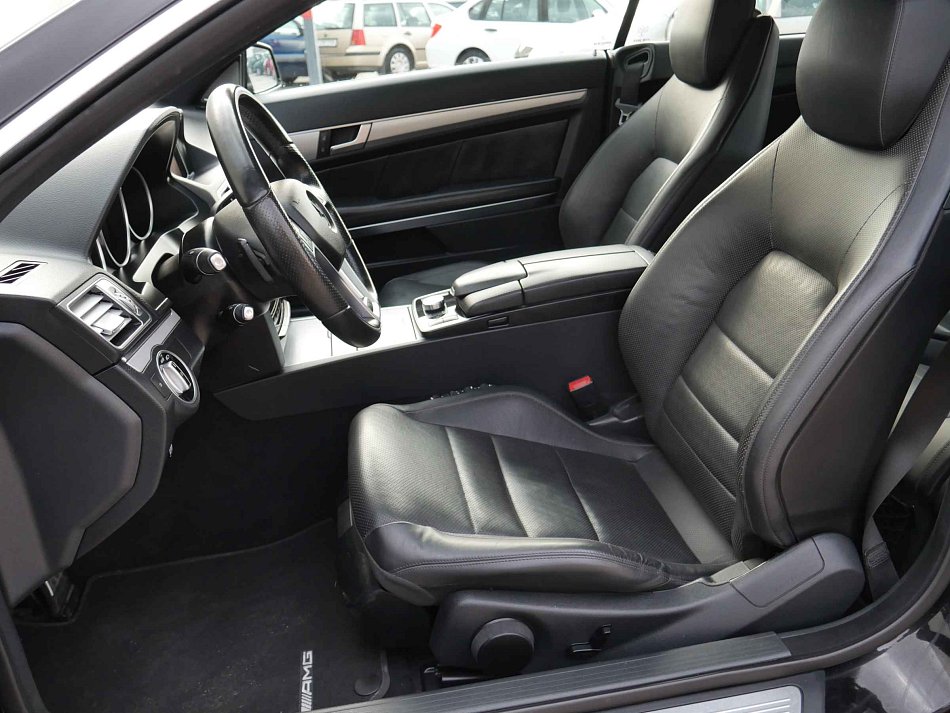 Mercedes-Benz Třída E 3.0 CDi 