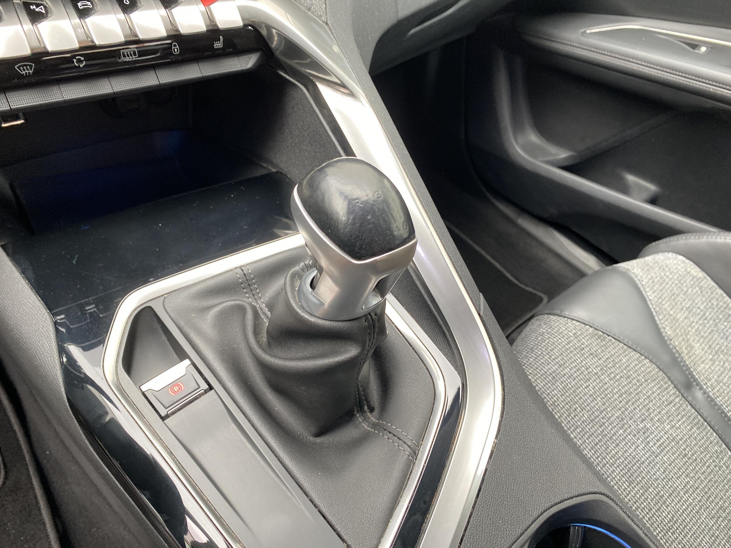 Peugeot 3008, 2017 - pohled č. 17