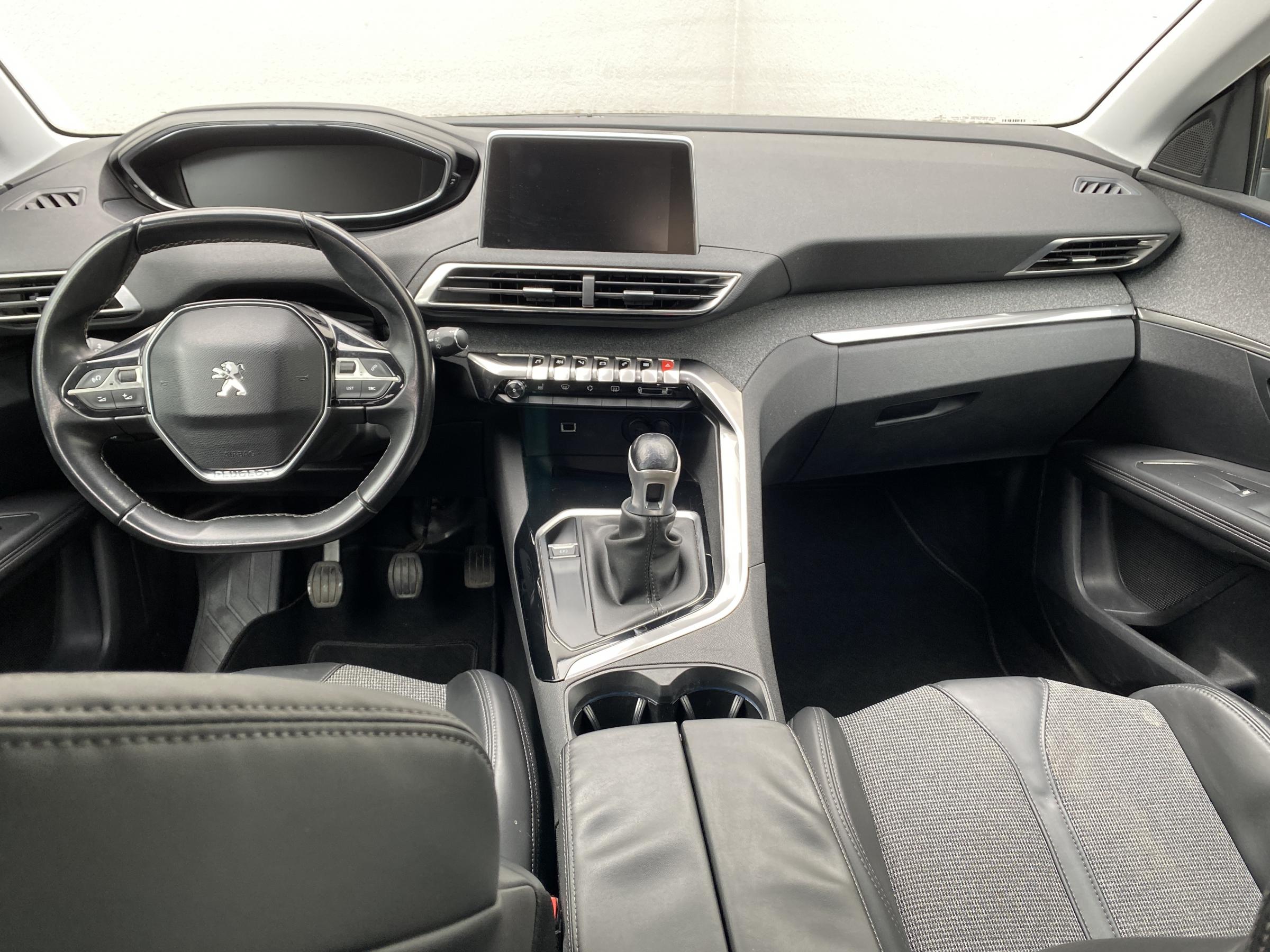 Peugeot 3008, 2017 - pohled č. 8